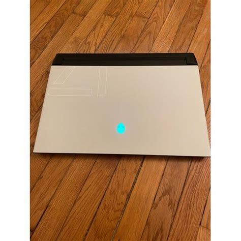 Alienware M4 R17 的图像结果
