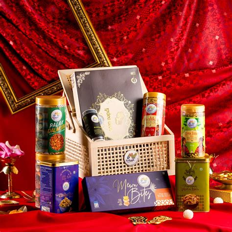 Sweetness in Wooden Big Box – www.neelkanthsweets.com