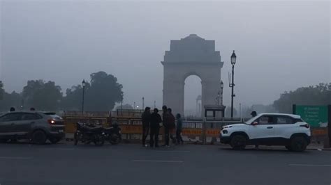 Delhi AQI Update: Air Remains 'Very Poor', Noida And Bawana Hit 'Severe ...