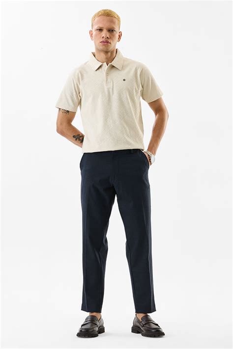 Buy Men's Stretch Slim Fit Self-Design Trousers Online | Snitch – SNITCH