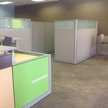 H&R Block Office Photos | Glassdoor