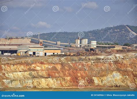 Rio Tinto Spanish Copper Mine Stock Photo - Image of gritty, color ...