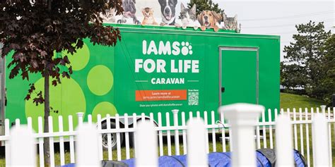 IAMS™ For Life Caravan at Walmart Mississauga East, Walmart Supercentre ...