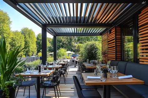 Restaurant Outside 的图像结果