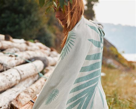 Gold Dots White Black Stripes Round Beach Towel Mats Shawl Blanket Yoga ...