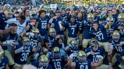 No. 15 UC Davis Football Secures Causeway Classic With Late Rally - UC ...