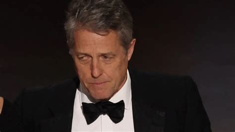 El momento loco de Hugh Grant en directo en los Oscar: "Soy básicamente ...