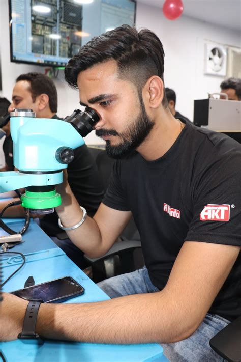 AK Info – Mobile Repairing Training Institute