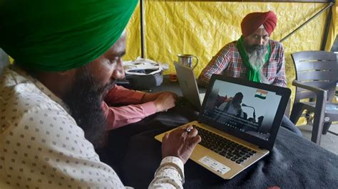 Farmers' IT cell at Ghazipur border provides English subtitles for ...