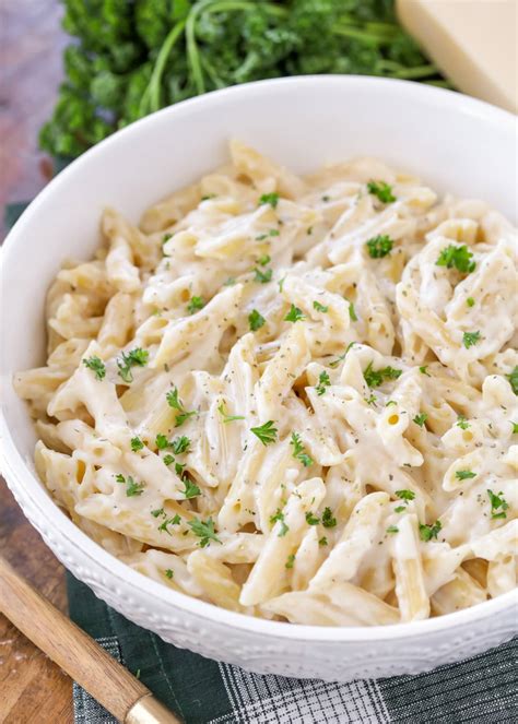 Creamy White Sauce Pasta Recipe - Easy and Tasty!
