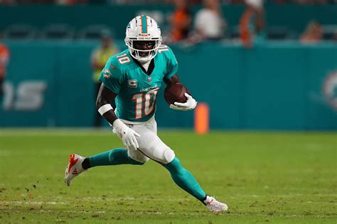 Dolphins release Tyreek Hill: Answering biggest questions - ESPN Minimalist Vector Art Vector Art