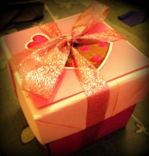 Exploding Gift Box Ideas 的图像结果