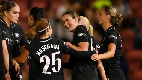 Grace Clinton scores on Man City debut in Spurs demolition as London ...