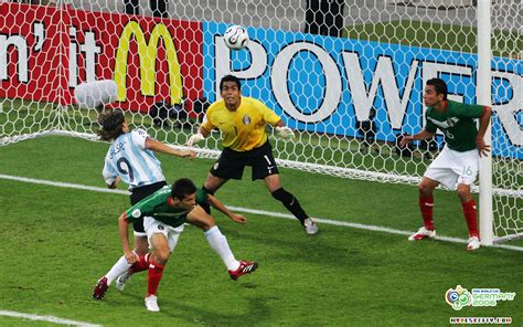 2002年世界杯和2006年世界杯的意大利，哪支实力更强？ - 每日头条
