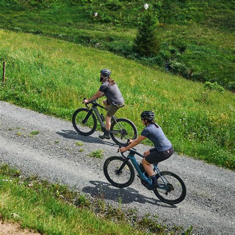 How to start cycling: tips and best beginner bikes | CANYON IN