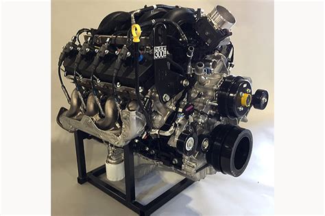 Ford Performance 7.3L Godzilla V-8 Crate Engine