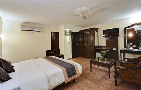 Book Hourly hotels in Chandigarh - Flexible Check in