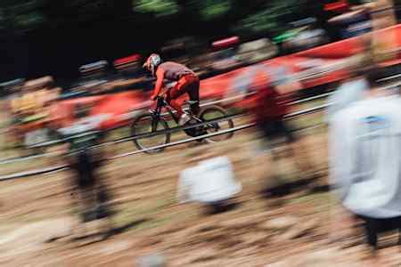 UCI DH World Cup Snowshoe 2022: report and videos
