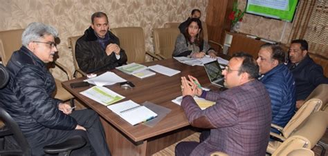 CS J&K Atal Dulloo reviews "full solarization of Government buildings ...