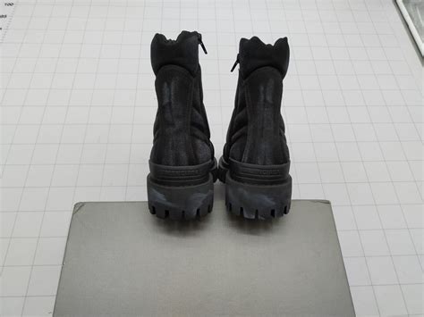 [QC] Balenciaga Canvas Strike Boot (588 yuan) : r/QualityReps