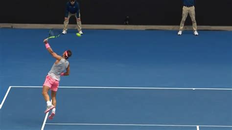 VIDEO - Grandioser Rückhand-Volley von Rafael Nadal - Australian Open ...