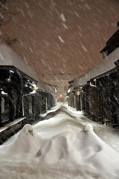 SARAJEVO POD SNIJEGOM: Baščaršija sa šlagom! :: Novice :: Lupiga