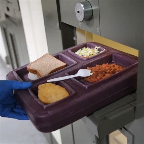 Prison Cooking Competitions 的图像结果