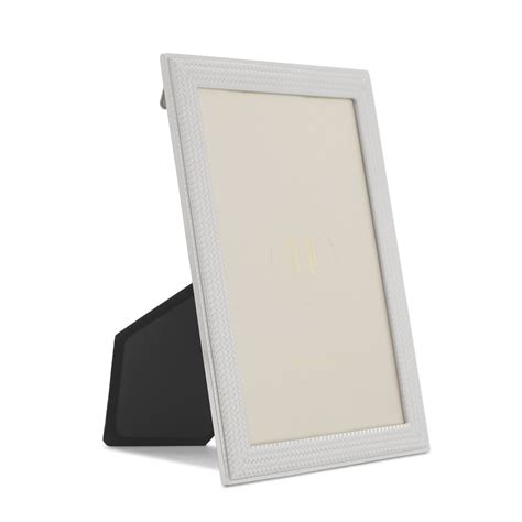 Shop Silver Plated Weaved Pattern Metal Photo Frame - Small - at Best ...