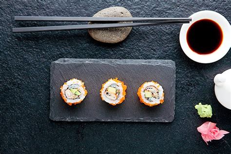 Food Delivery Service Entree | Little Black Book, Bangalore