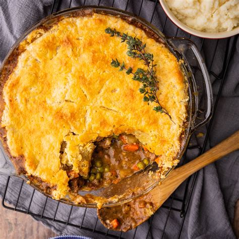Beef Pot Pie (Easy Classic Recipe!) - Comfortable Food