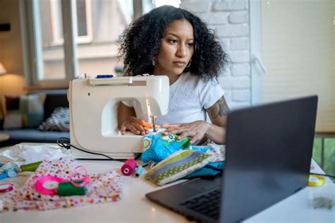 How to Set Up Sewing Machine 的图像结果