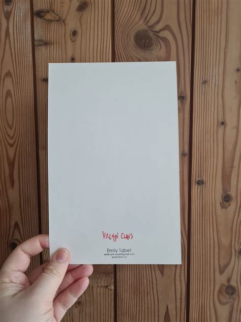 Villain Clans Warden Louise Walker Holes Impresión | Etsy