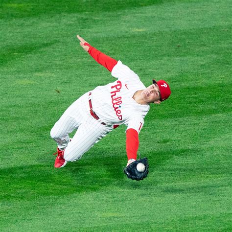 Catch Baseball 的图像结果