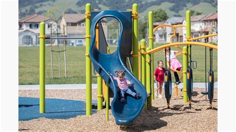 Twin Creeks Park - Playground fun for all ages