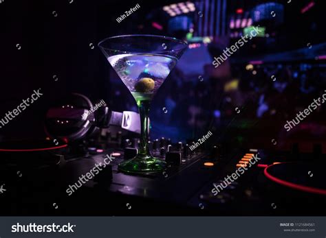 7,061 imágenes de Dj drink - Imágenes, fotos y vectores de stock ...
