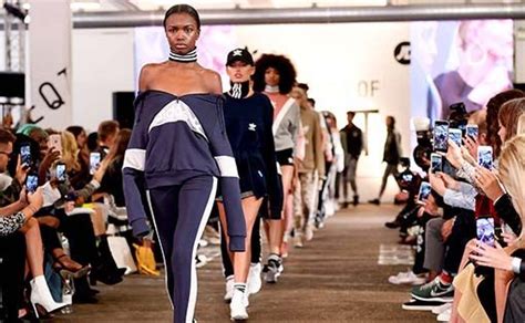 Fashion Modelling 的图像结果