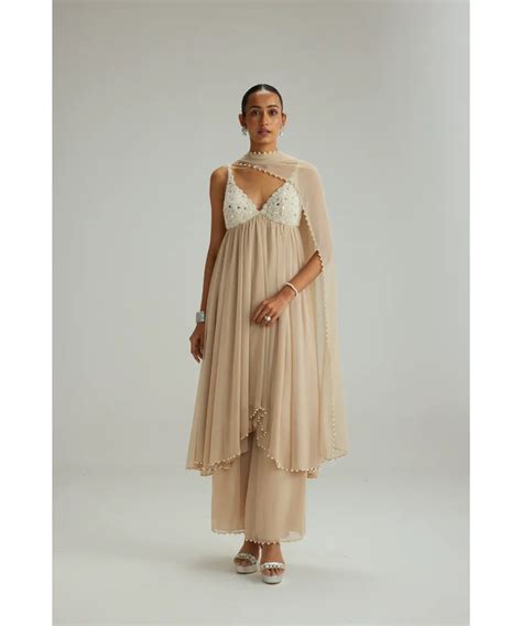VVANI VATS- Light Beige Kurta Set – Nikaza Asian Couture