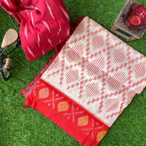 white and red diamond Pochampally cotton – Forsarees