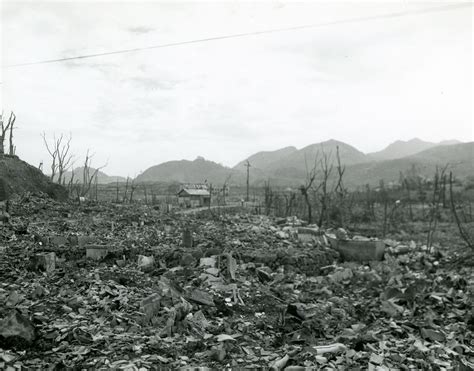 Atomic bombings of Hiroshima and Nagasaki - The bombing of Nagasaki | Britannica