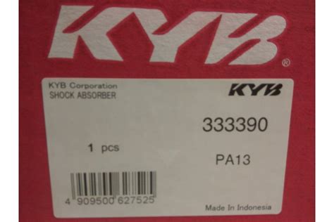 Передний правый амортизатор Nissan Tiida KYB 333390, газомасляный