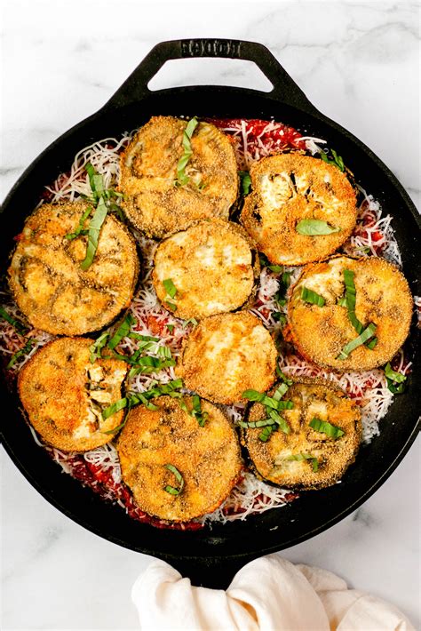 Healthier Eggplant Parmesan Skillet Bake • Daisybeet