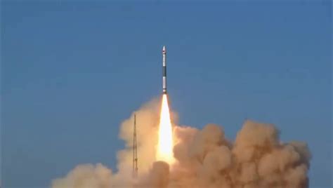 长征六号运载火箭成功实施一箭九星发射任务_中国航天科技集团
