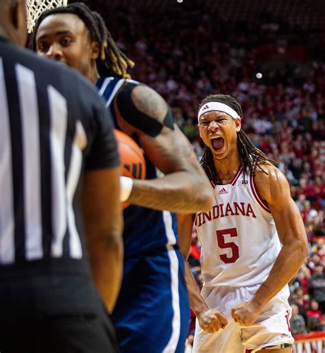Indiana basketball vs. Chattanooga score updates: Hoosiers beat the Mocs