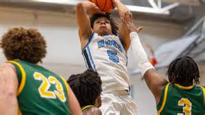 Hunter Huss basketball Jaleel Smith sets school scoring record