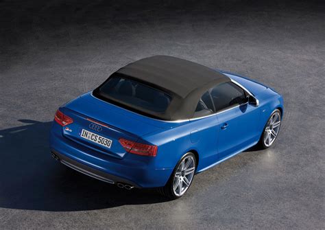 Audi S5 Cabriolet (2010) - picture 14 of 51