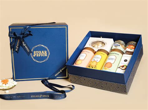 Iris Celebration Gift Hamper 🟢 – Sugar & Spice