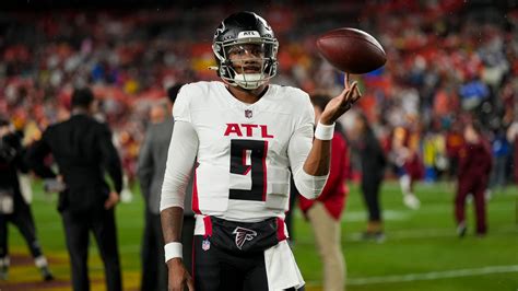 Who is Atlanta Falcons quarterback Michael Penix Jr.? | DAZN News US