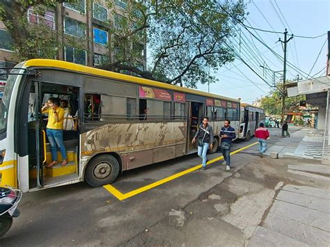 Second phase of traffic reforms, buses parked in yellow boxes, now city ...