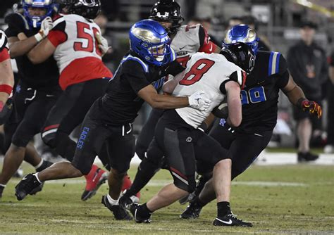 Santa Margarita football dominates Centennial to win Division 1 title ...