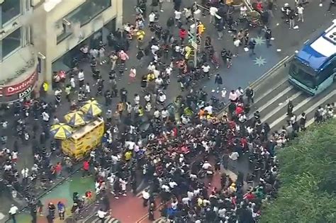 Twitch influencer Kai Cenat's giveaway causes riot in NYC's Union Square